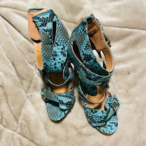Izabella heels